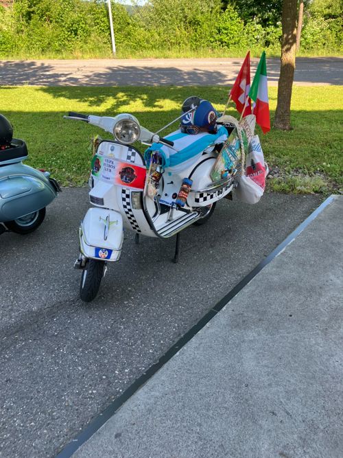 Ausfahrt 31.05.25 mit * Vespa Mythos Club* Rotkreuz&ACE Cafe Rothenburg
