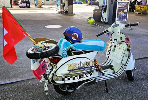 Ausfahrt 31.05.25 mit * Vespa Mythos Club* Rotkreuz&ACE Cafe Rothenburg